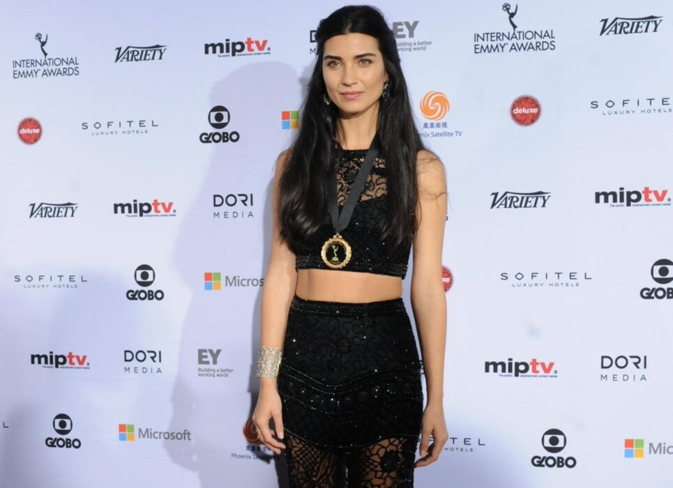 Tuba Buyuküstün- Top 10 hottest and beautiful Turkish women