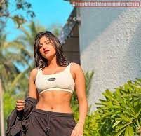 Anjali Arora Net Worth Relationship, Bio, Cars, House, Awards