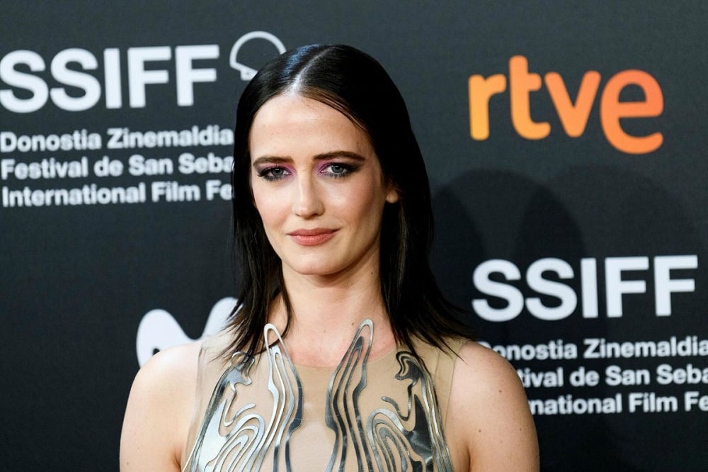 Eva Green Net Worth 2023: Movie Income Career BF Home Kids eva green biography