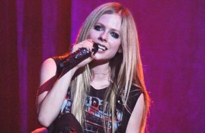 Avril Lavigne Net Worth Relationship, Bio, Cars, House, Awards