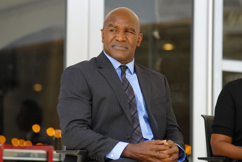 evander holyfield biography