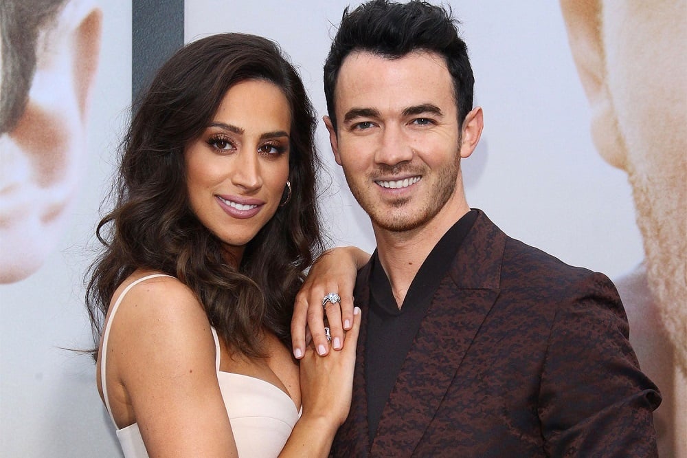 danielle jonas relationship